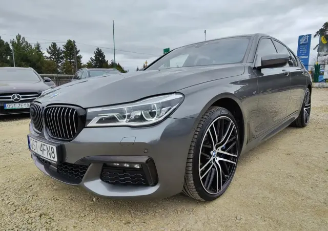BMW Seria 7 740d xDrive sport