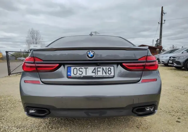 BMW Seria 7 740d xDrive sport