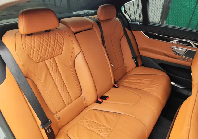 BMW Seria 7 740d xDrive sport