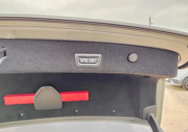 BMW Seria 7 740d xDrive sport