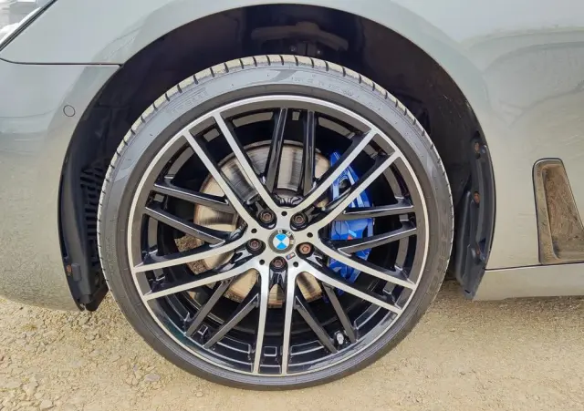 BMW Seria 7 740d xDrive sport