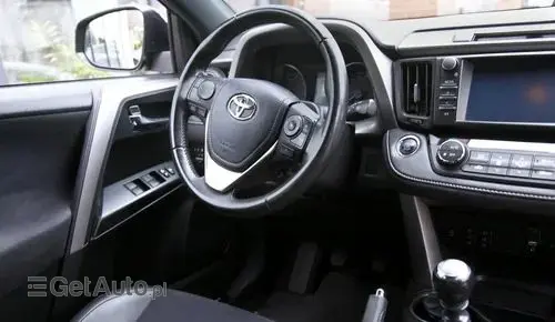 TOYOTA Rav 4 
