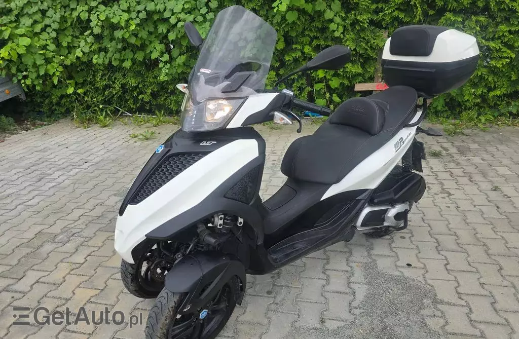 PIAGGIO MP 3 300 