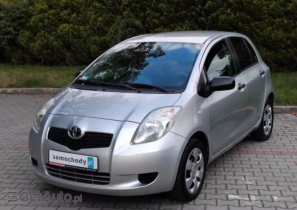 TOYOTA Yaris 1.3 VVT-i Cool