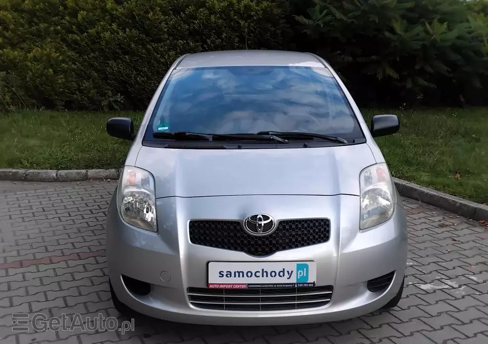 TOYOTA Yaris 1.3 VVT-i Cool