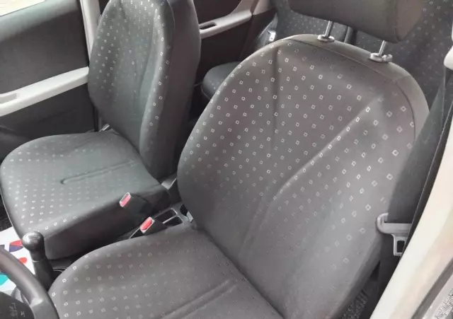 TOYOTA Yaris 1.3 VVT-i Cool