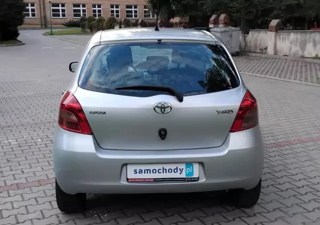 TOYOTA Yaris 1.3 VVT-i Cool