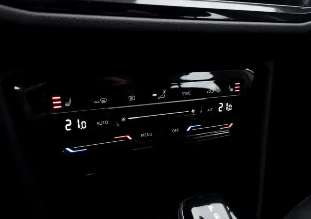 VOLKSWAGEN Tiguan 2.0 TDI SCR DSG Life