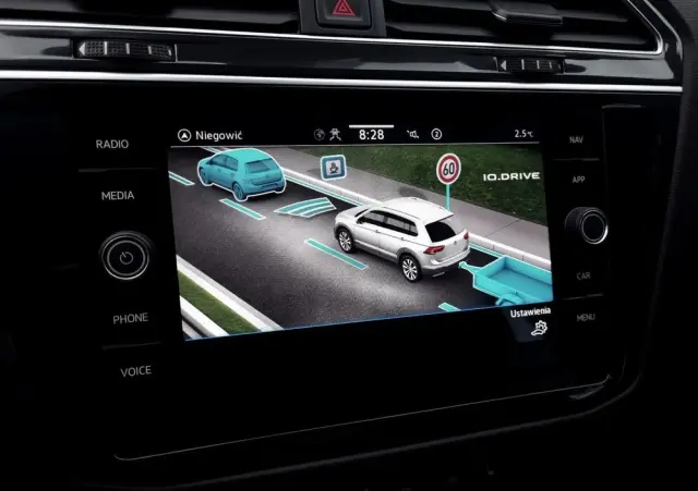 VOLKSWAGEN Tiguan 2.0 TDI SCR DSG Life