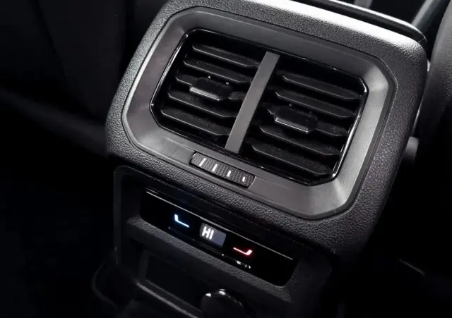 VOLKSWAGEN Tiguan 2.0 TDI SCR DSG Life