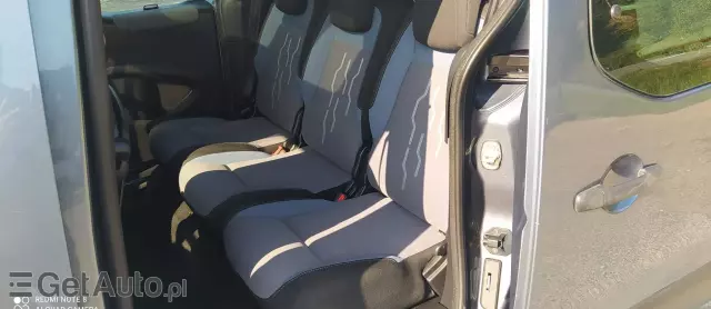 PEUGEOT Partner Tepee HDi FAP 115 Family