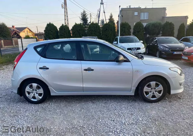 HYUNDAI I30 1.4 Classic +