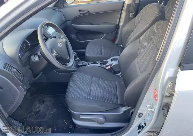 HYUNDAI I30 1.4 Classic +