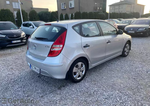 HYUNDAI I30 1.4 Classic +