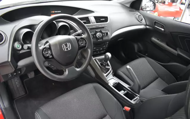 HONDA Civic 1.4 i-VTEC Edition X