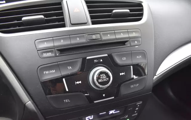 HONDA Civic 1.4 i-VTEC Edition X