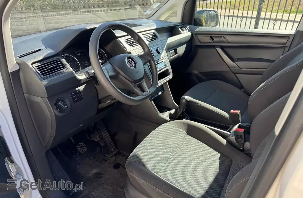VOLKSWAGEN Caddy 