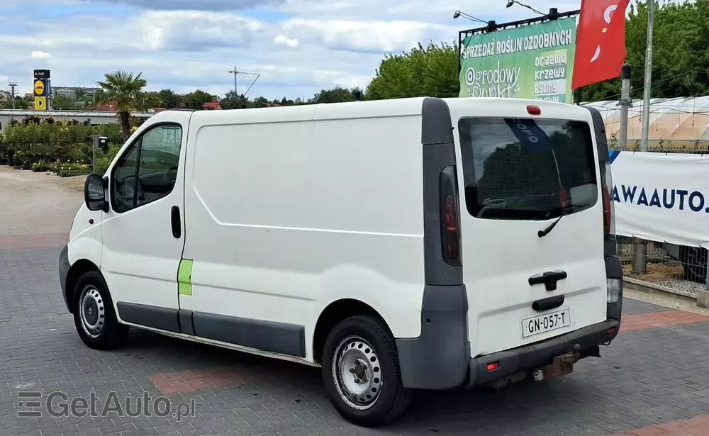 RENAULT TRAFIC 