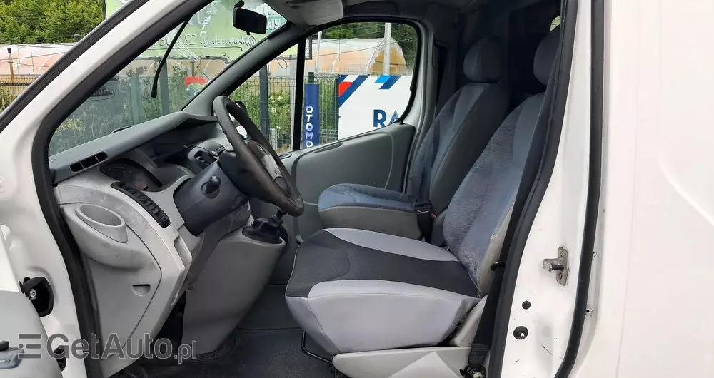 RENAULT TRAFIC 