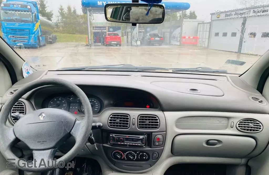 RENAULT Scenic 