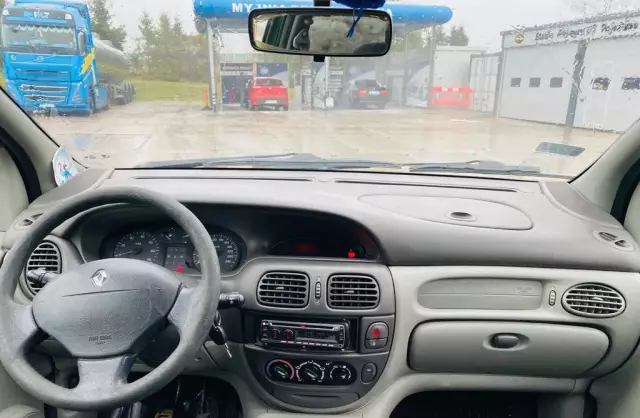 RENAULT Scenic 