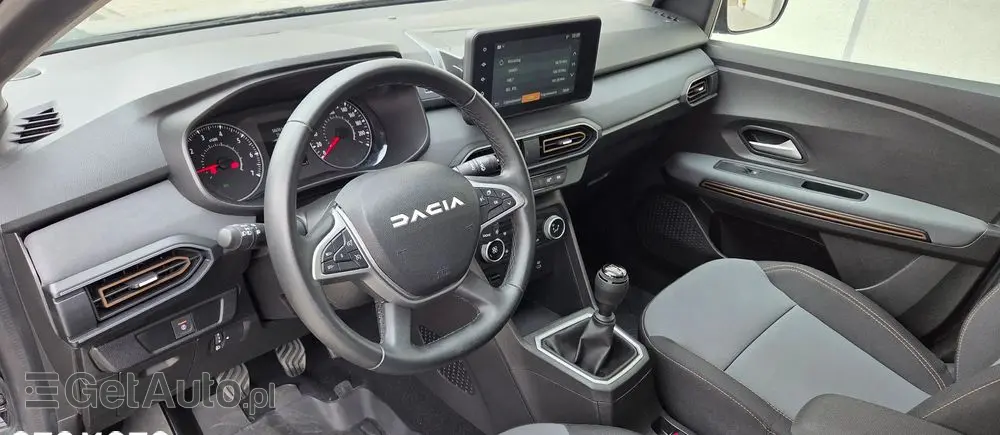 DACIA Sandero 