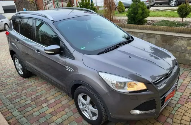 FORD Kuga 