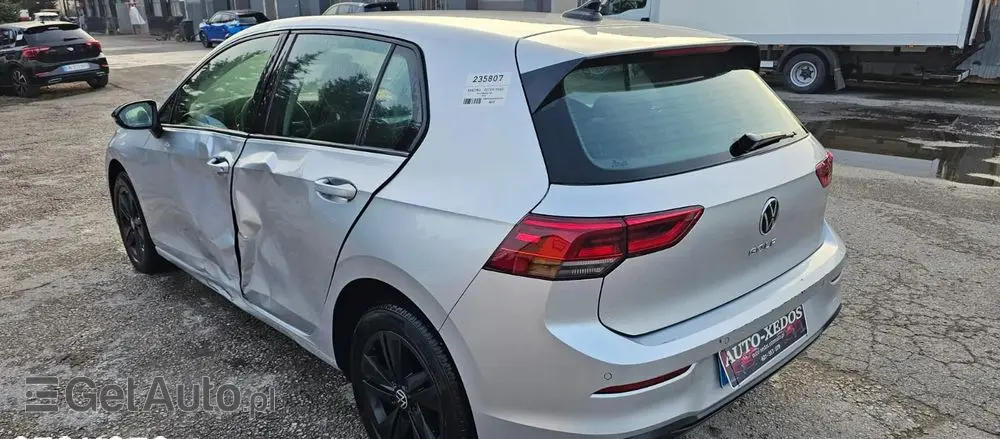 VOLKSWAGEN Golf VIII 2.0 TDI Life