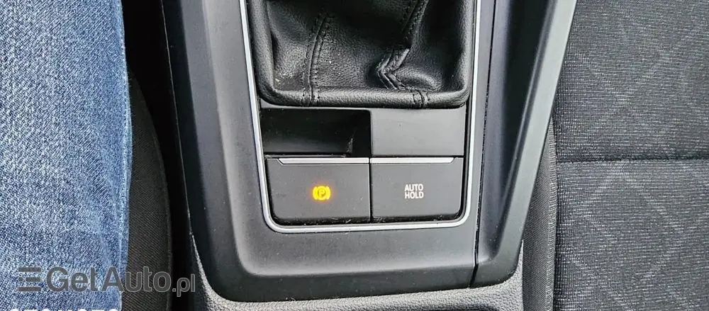 VOLKSWAGEN Golf VIII 2.0 TDI Life