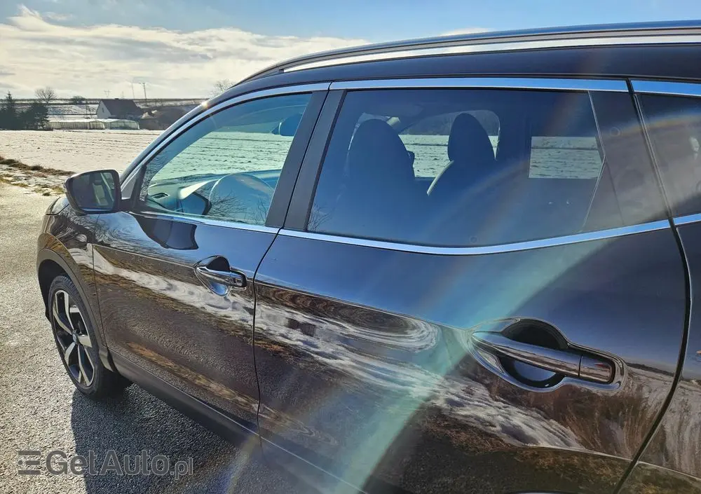 NISSAN Qashqai 1.6 DIG-T Tekna