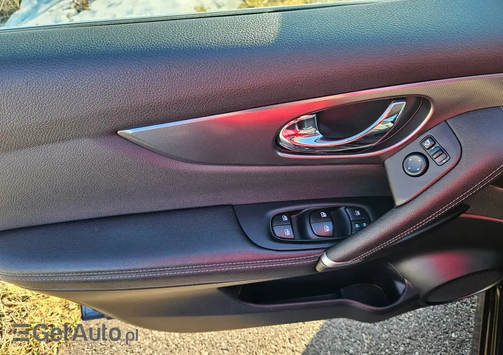 NISSAN Qashqai 1.6 DIG-T Tekna