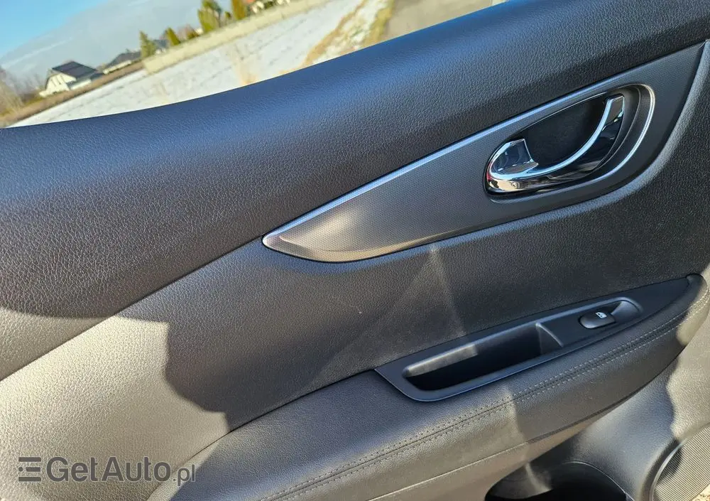 NISSAN Qashqai 1.6 DIG-T Tekna