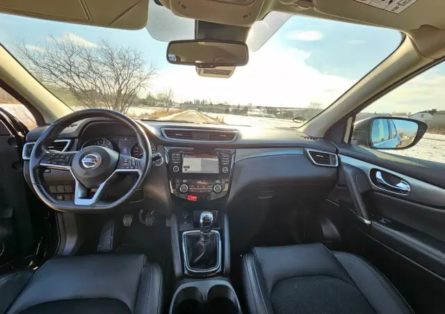 NISSAN Qashqai 1.6 DIG-T Tekna