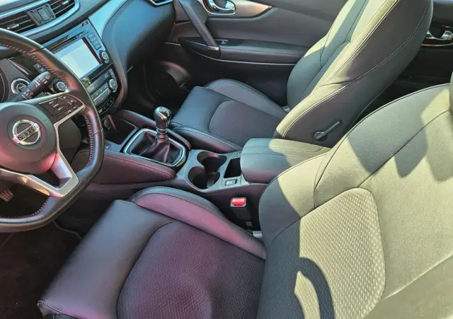 NISSAN Qashqai 1.6 DIG-T Tekna