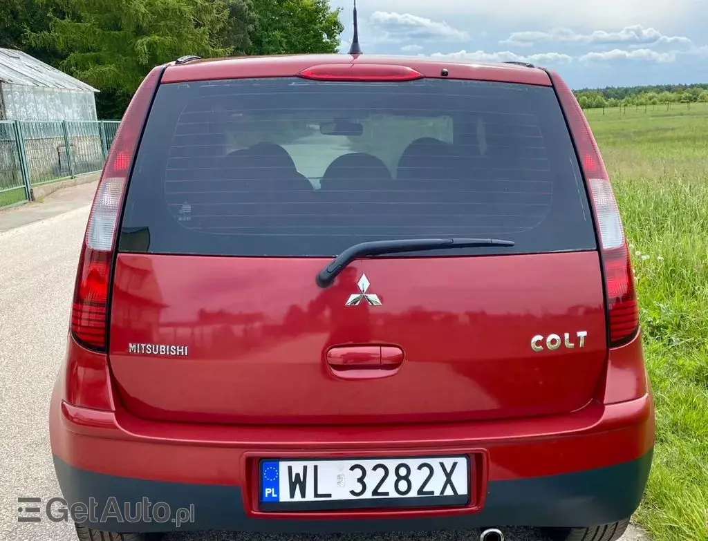 MITSUBISHI Colt 