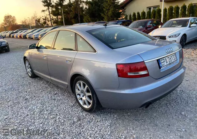 AUDI A6 3.2 FSI