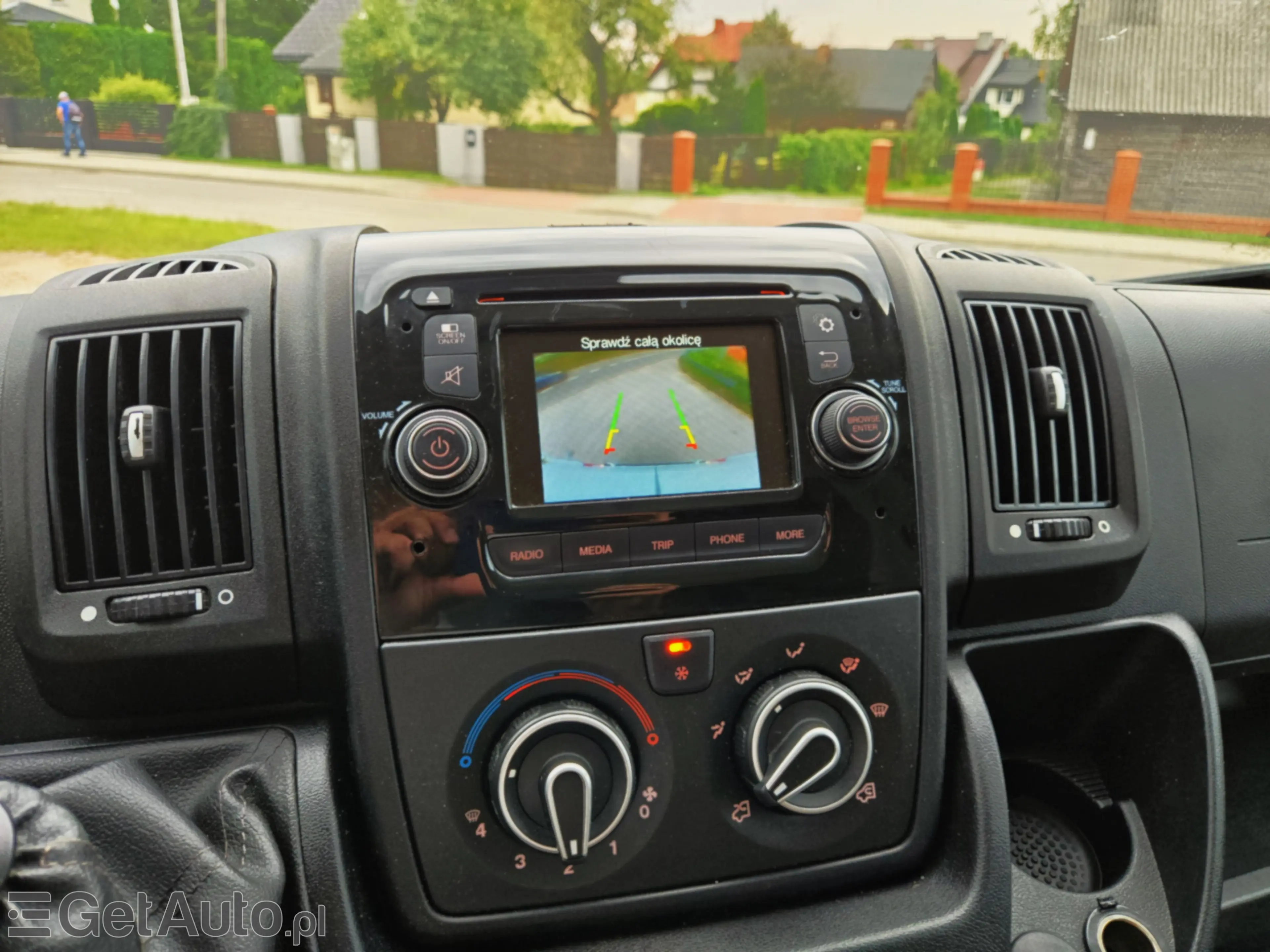 PEUGEOT Boxer 330 L2H2