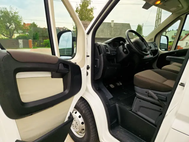 PEUGEOT Boxer 330 L2H2