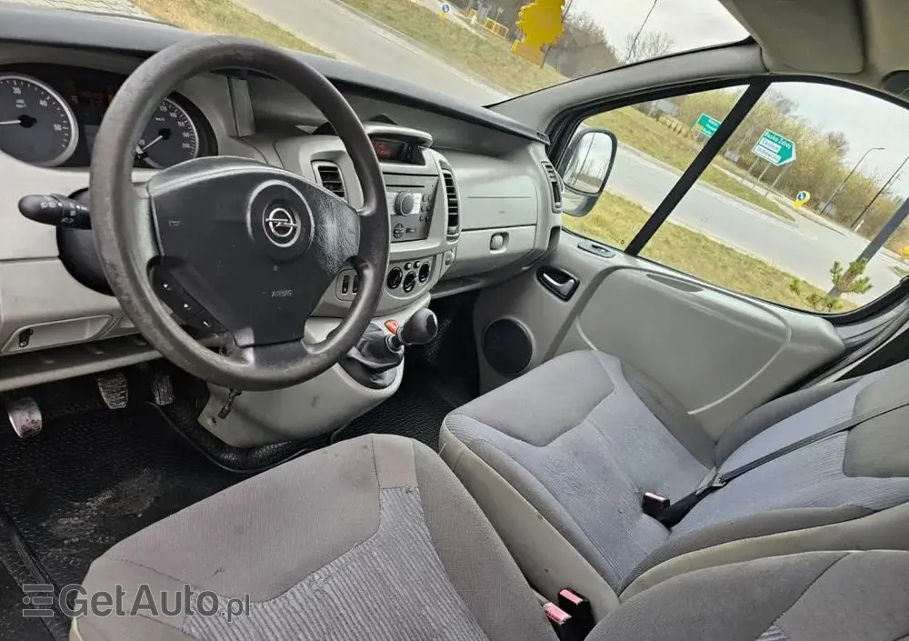 OPEL Vivaro 