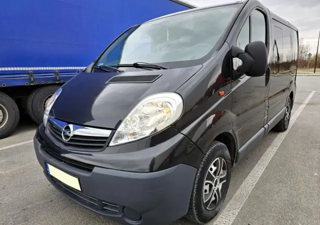 OPEL Vivaro 