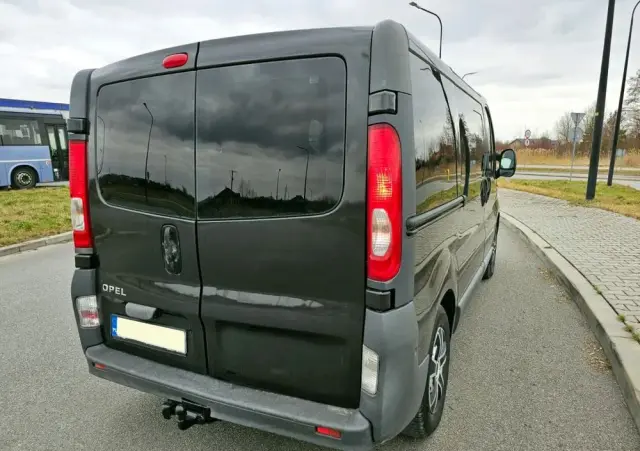 OPEL Vivaro 