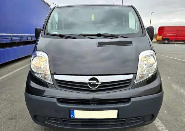 OPEL Vivaro 