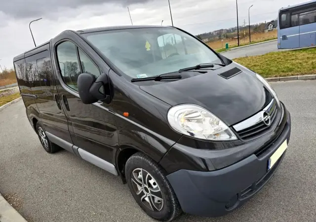 OPEL Vivaro 