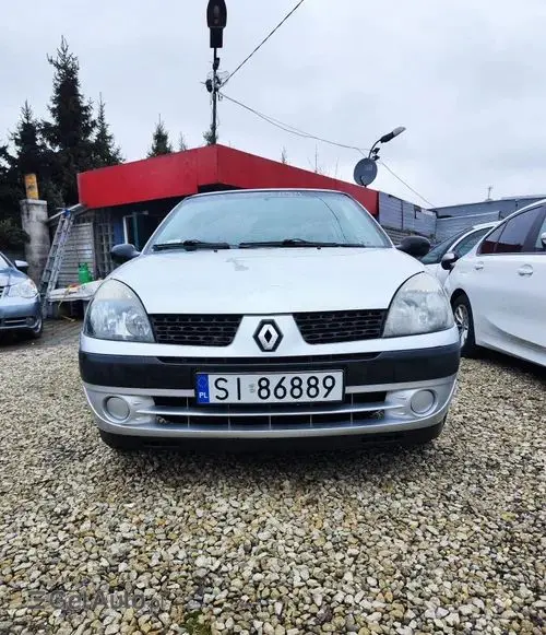 RENAULT Clio 
