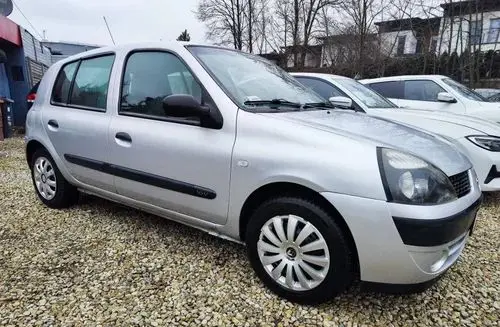 RENAULT Clio 