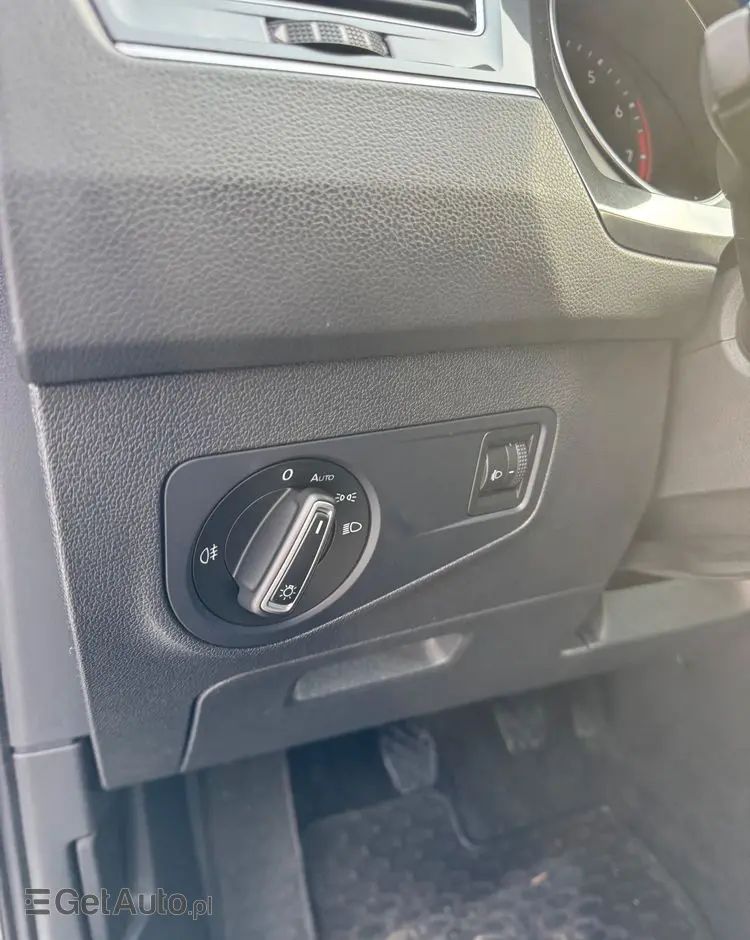 VOLKSWAGEN Tiguan 1.4 TSI (BlueMotion Technology) Trendline