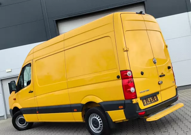 VOLKSWAGEN Crafter 