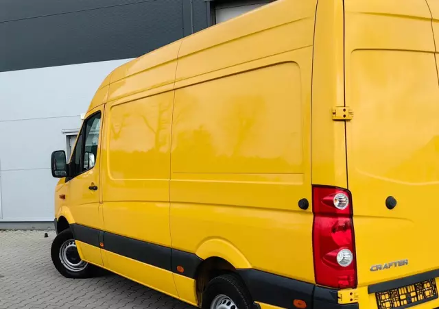 VOLKSWAGEN Crafter 
