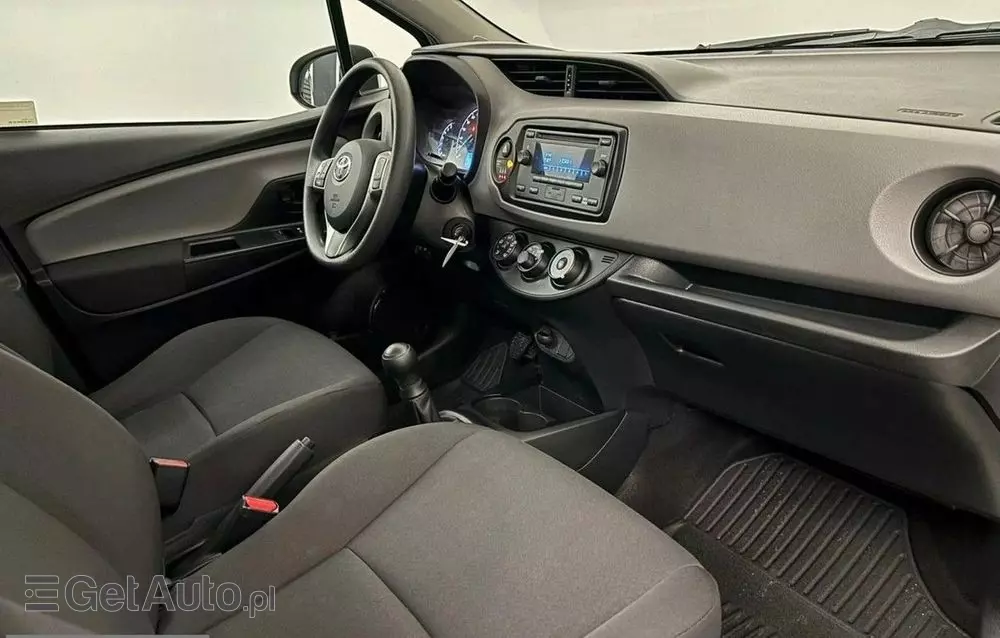 TOYOTA Yaris 1.0 Active