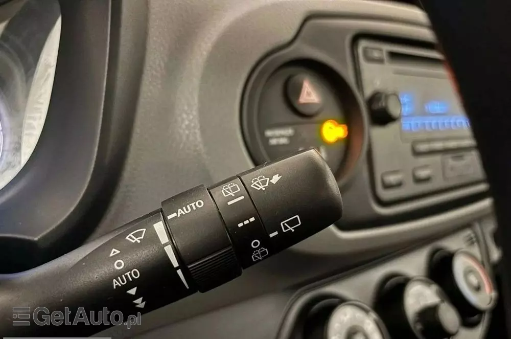 TOYOTA Yaris 1.0 Active